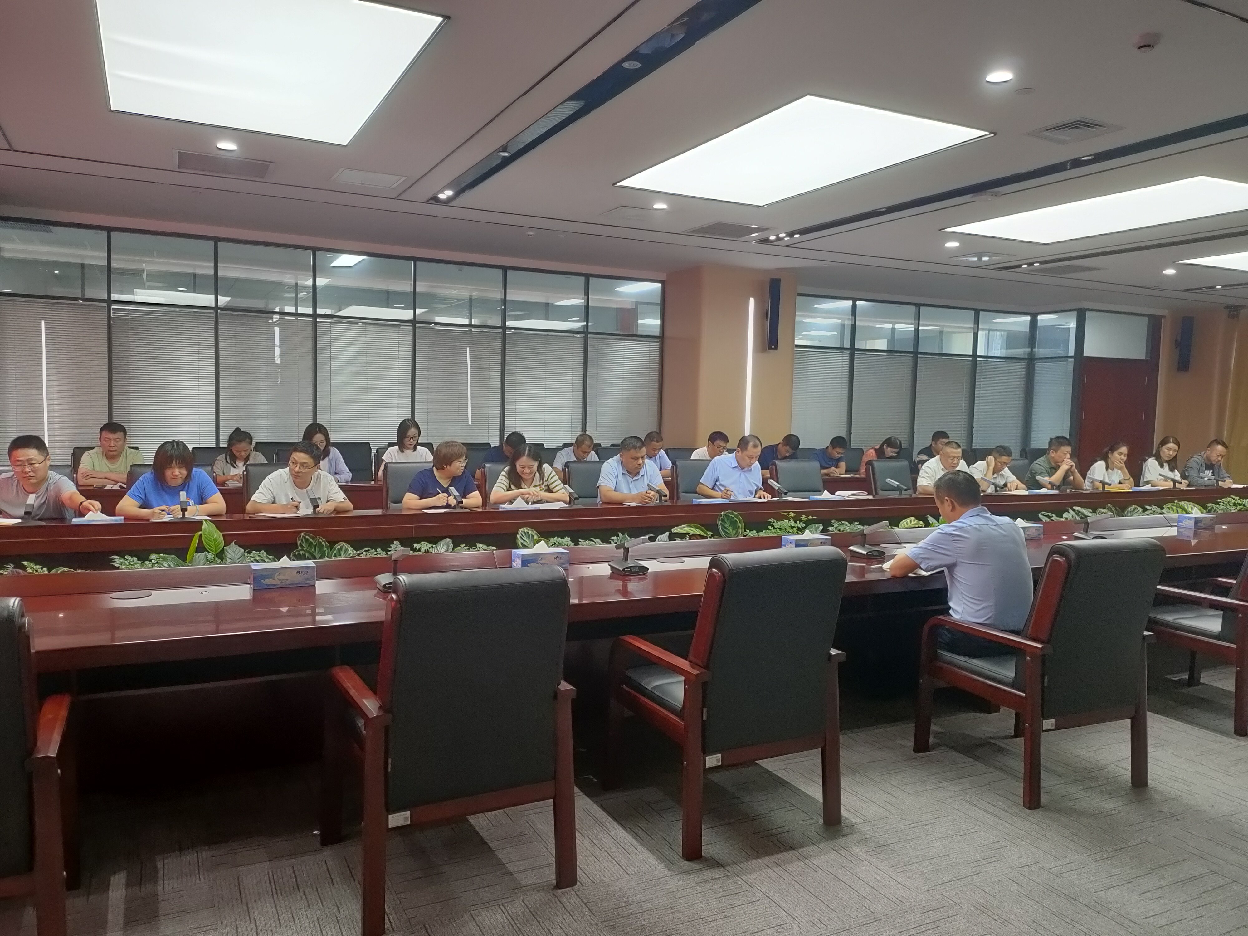 1708658091124589.jpg 主题教育集中学习.jpg